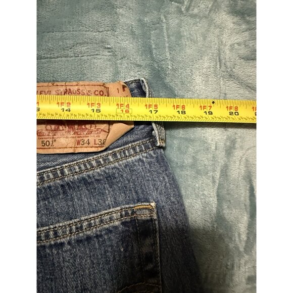 Levi’s 501 Jeans Mens 34x30 Blue Medium Wash Button Fly Rare - Picture 8 of 9